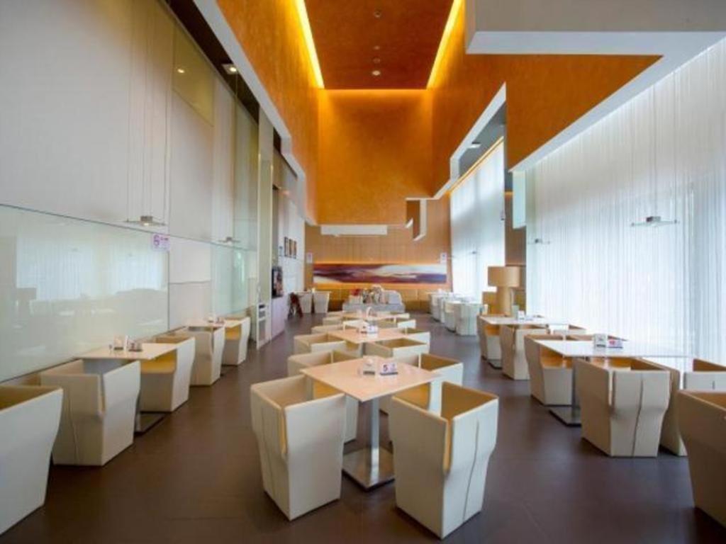 Hotel Jinjiang Select Fengxian Baolong Square North Yunhe Road 2*